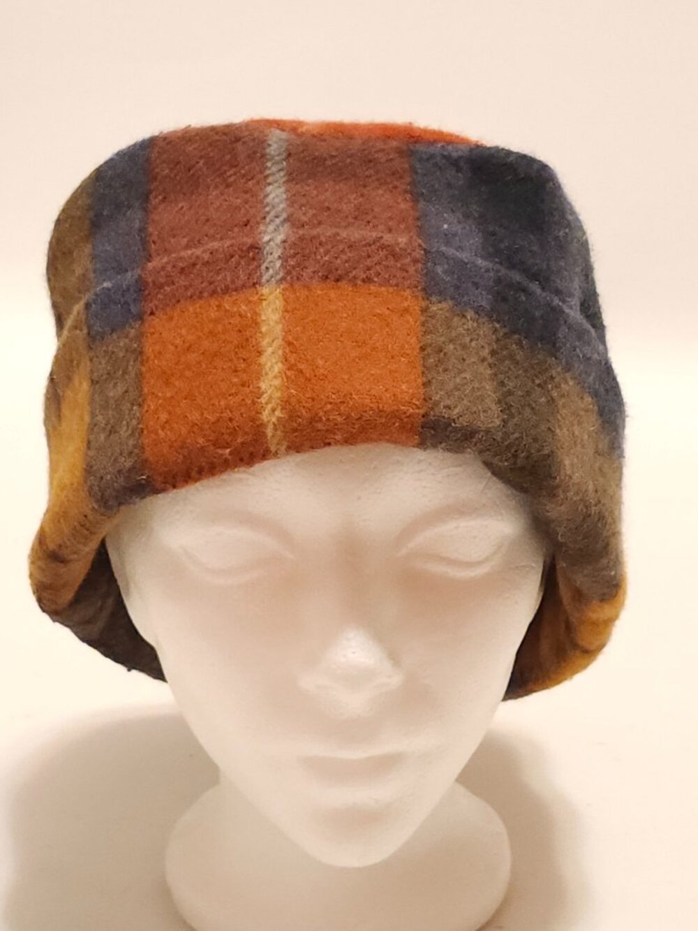VINTAGE HIGHLAND of Tweed's of Scotland Wool Tweed Tartan Cap Pillbox